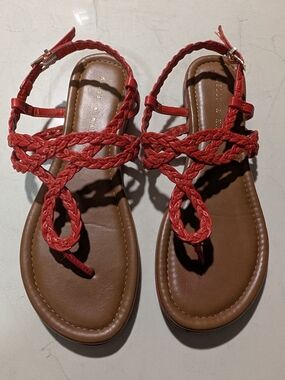 Kelly & Katie Braided T-Strap Sandals in Red